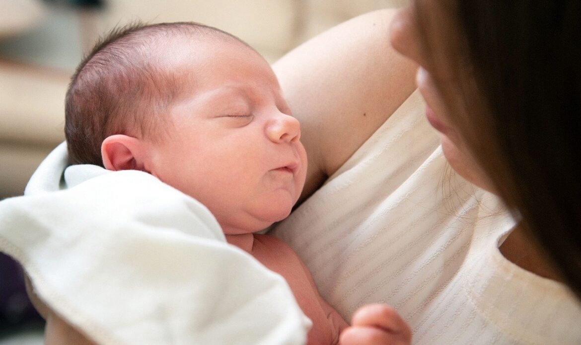 Lactancia materna y sueño infantil – Naturantt
